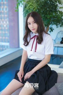 日本大胸丝袜美女